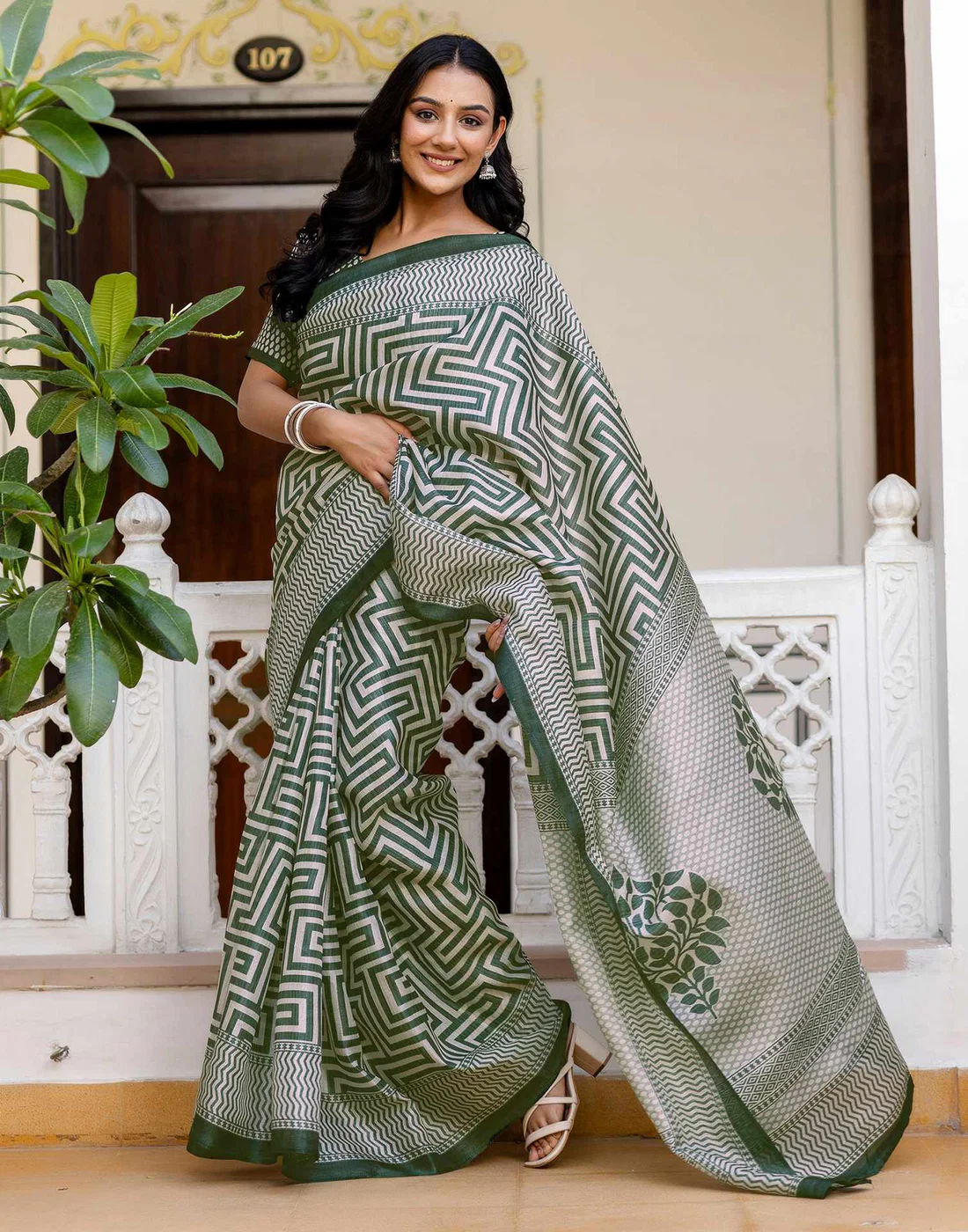 Dark Green Khadi Printed Saree for Elegant Ethnic & Daily Wear - Image 4