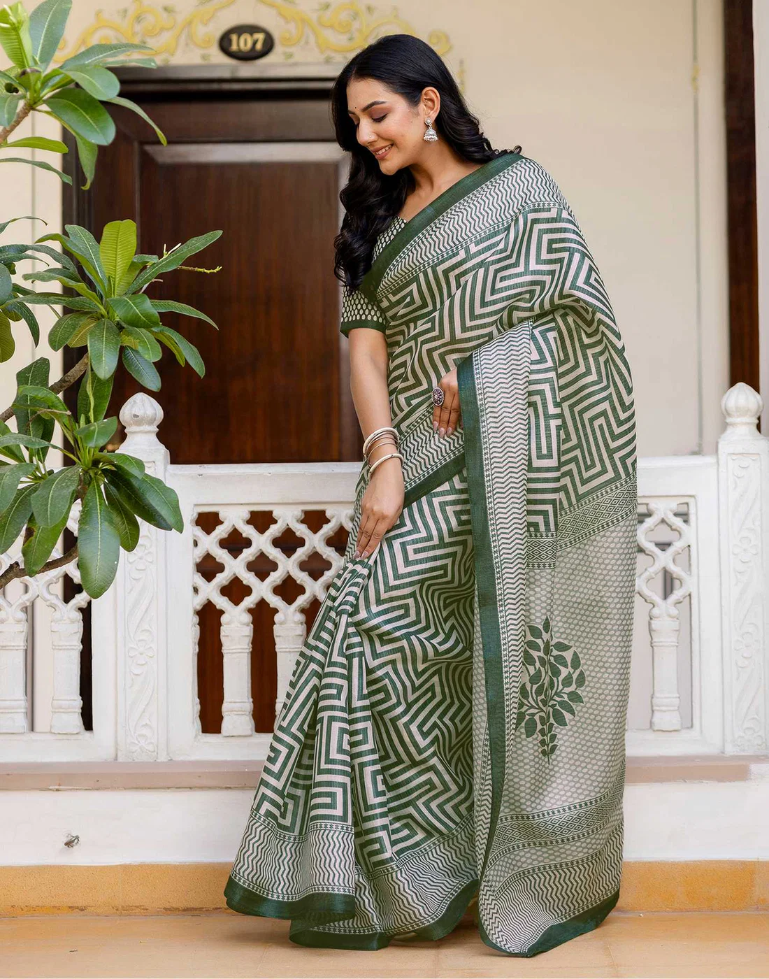 Dark Green Khadi Printed Saree for Elegant Ethnic & Daily Wear - Image 2