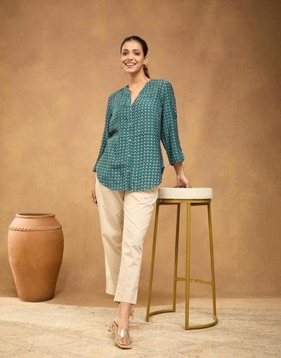 Green Rayon Blend Shirt for Smart Casual Look - Image 5